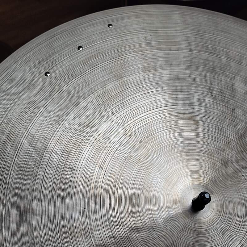 1764512310346311657017656696880