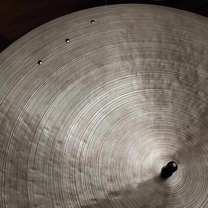 1764512310346311657017656696880