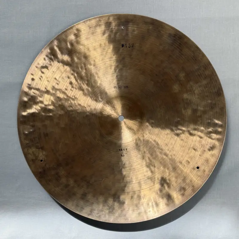 18" Crash Ride №132 – bottom view