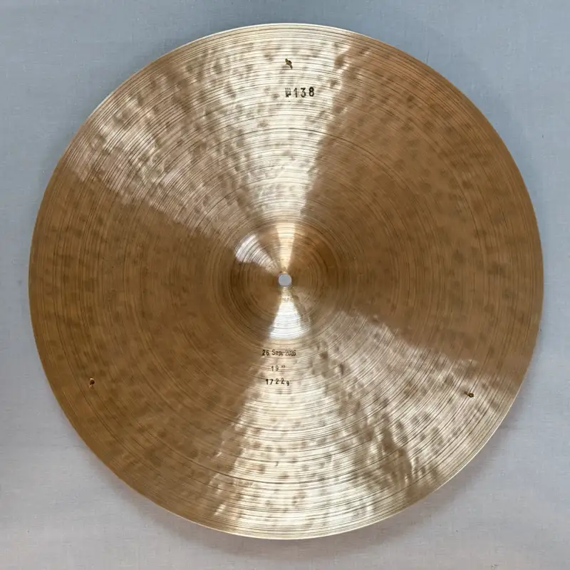 19" Crash Ride №138 – bottom view