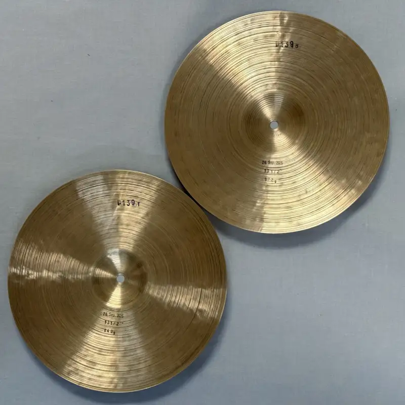 13½" Hi-Hats №139 – bottom view